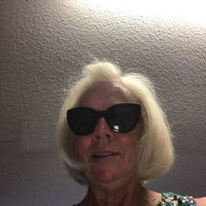 Meet your Posher, Beverly